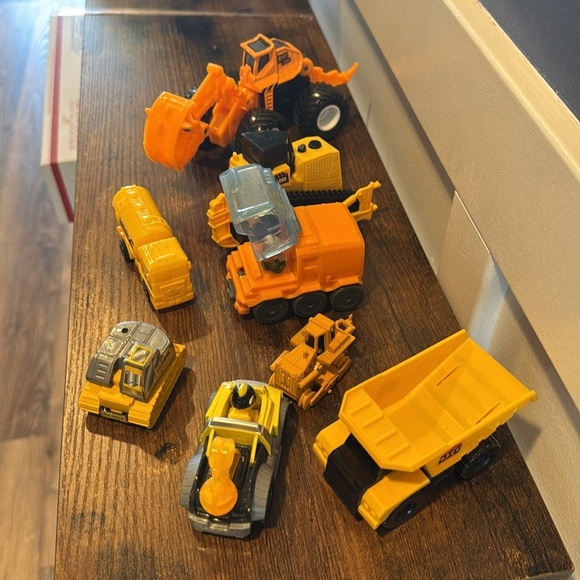 Lot of toy construction toys set of 8 - Picture 2 of 11